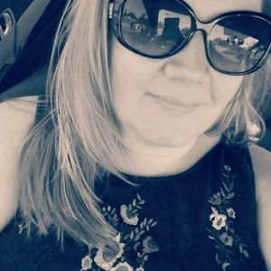 Meet your Posher, Jenn